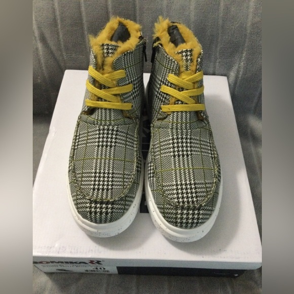 Romika Helsinki 02 Black Yellow Faux Fur Boot Sneaker EU 40 US 9 to 9.5 - Picture 2 of 16